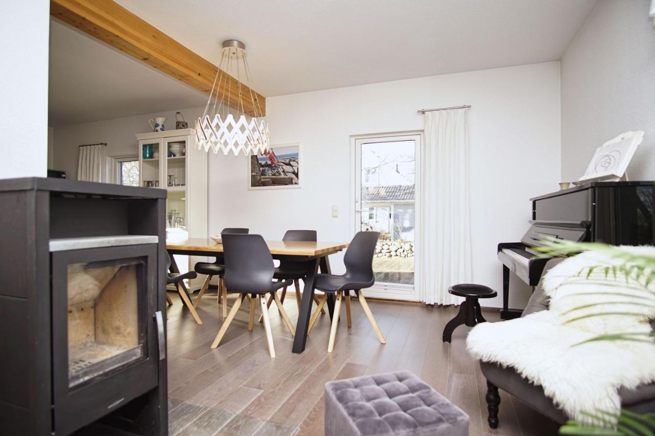 Komfortables Haus Mit Kamin, Sauna, Garten, Terrasse - Ferienhaus Sternschnuppe วีคเอาฟ์รือเกน ภายนอก รูปภาพ