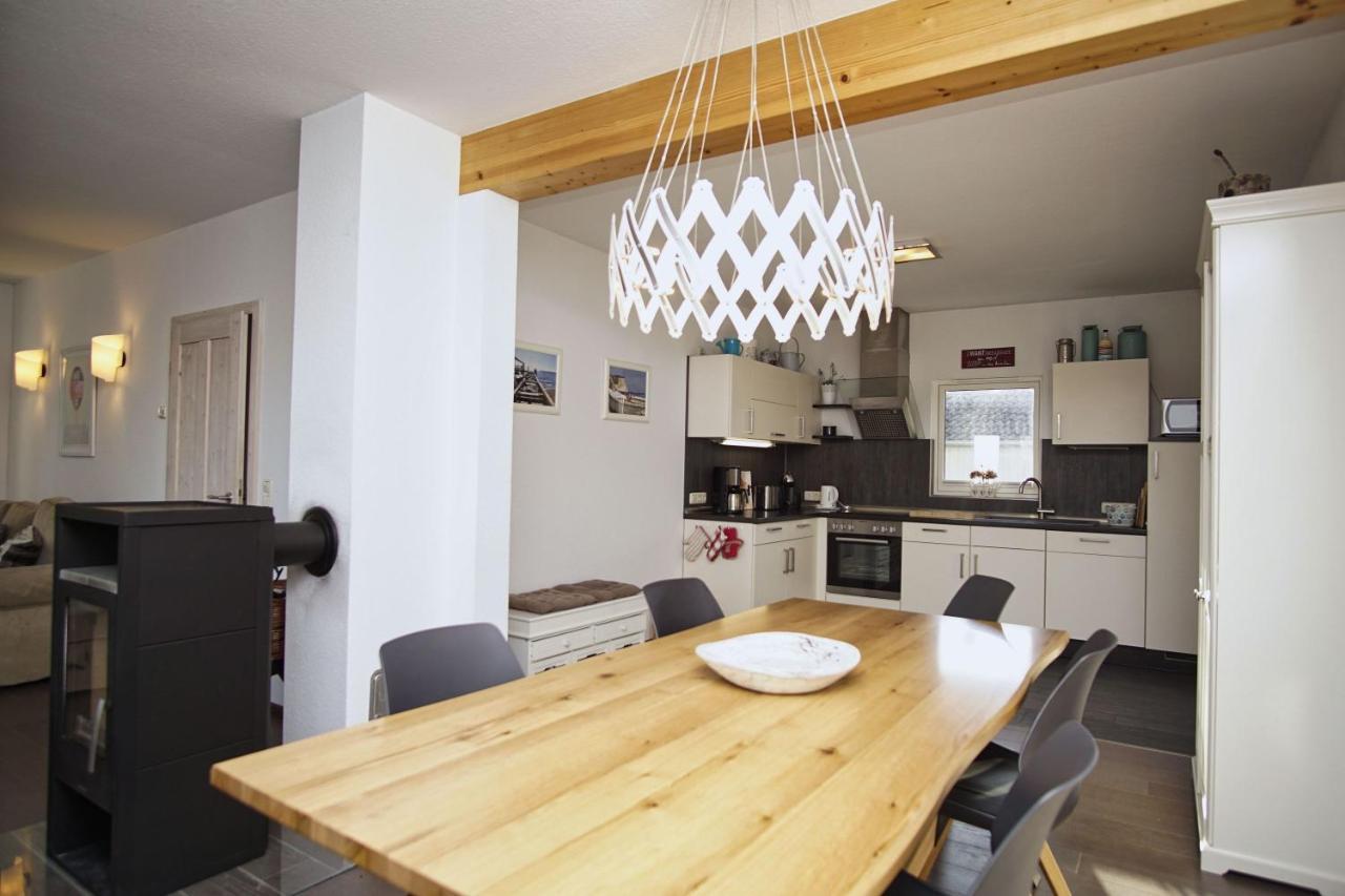 Komfortables Haus Mit Kamin, Sauna, Garten, Terrasse - Ferienhaus Sternschnuppe วีคเอาฟ์รือเกน ภายนอก รูปภาพ